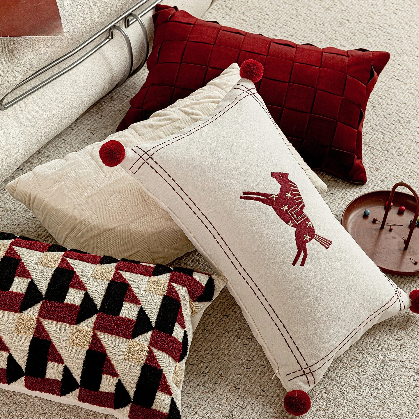 Premium Luxury Burgundy Red Soft Lumbar Cushion Cover Embroidered Woven Blended Fabric Throw Pillow Cover for Sofa Home Decor
Premium Luxury Burgundy Red Soft Lumbar Cushion Cover Embroidered Woven Blended Fabric Throw Pillow Cover for Sofa Home Decor