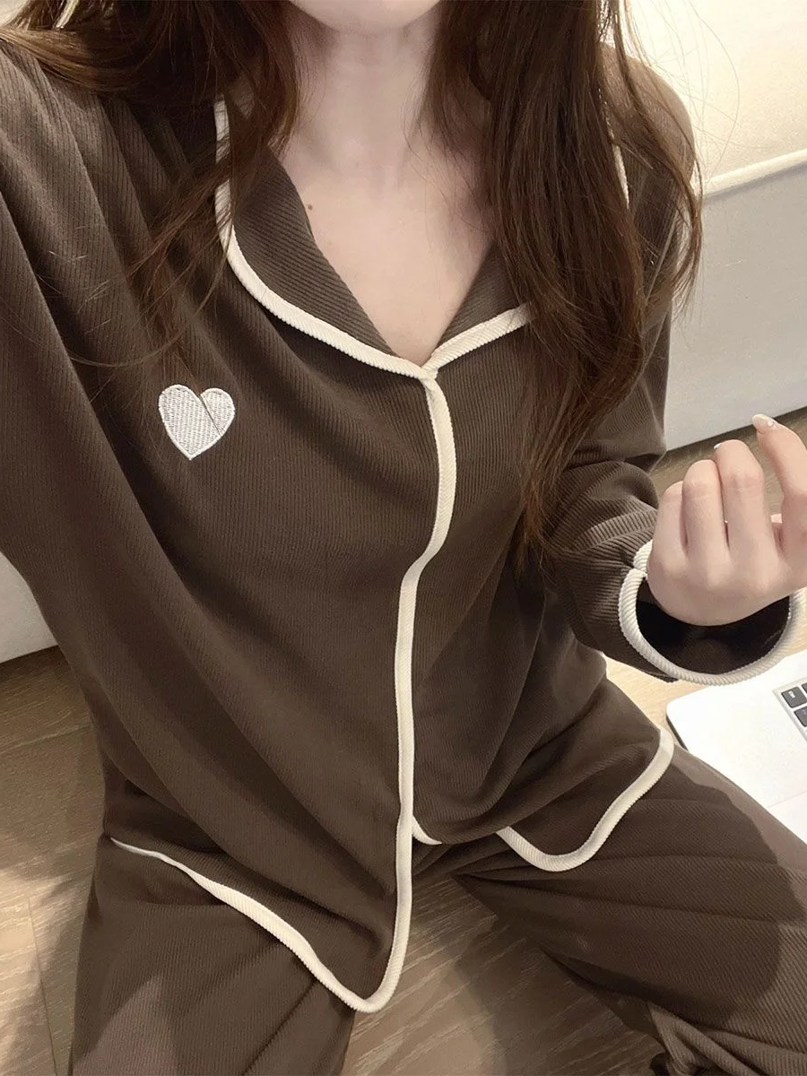plus Size Women's Autumn Winter Heart Patterned Spwear Set Long Sve Home Clothes Two-Piece Set Comfortable Loose Fit
plus Size Women's Autumn Winter Heart Patterned Spwear Set Long Sve Home Clothes Two-Piece Set Comfortable Loose Fit