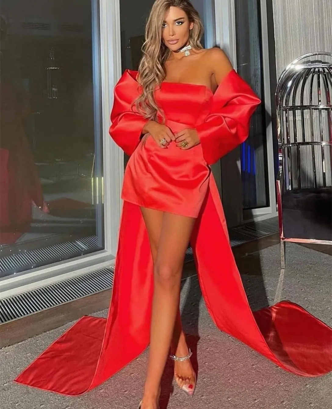 Red Short Prom Party Dresses Strapless Satin Cocktail Gala Dress Sexy Mini Formal Evening Gowns with detachable Train
Red Short Prom Party Dresses Strapless Satin Cocktail Gala Dress Sexy Mini Formal Evening Gowns with detachable Train
