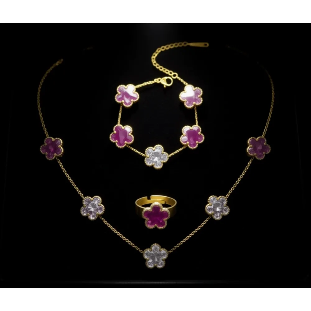 Позолоченный набор украшений из нержавеющей стали с четырехлистным клевером: браслет, колье, кольцо для женщин
Позолоченный набор украшений из нержавеющей стали с четырехлистным клевером: браслет, колье, кольцо для женщин