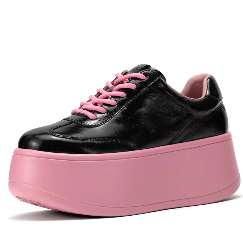 Розовые повседневные кроссовки для женщин из натуральной кожи на толстой подошве, увеличивающие рост, удобные массивные кеды
Розовые повседневные кроссовки для женщин из натуральной кожи на толстой подошве, увеличивающие рост, удобные массивные кеды