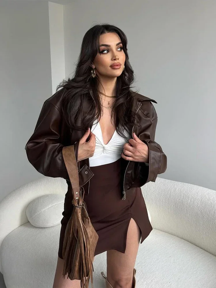 Women Fashion Brown Bomber Cropped Leather Jacket Vintage Lapel Full Sleeves Zipper Elastic Waist Coat 2026 Lady Daily Outfits
Women Fashion Brown Bomber Cropped Leather Jacket Vintage Lapel Full Sleeves Zipper Elastic Waist Coat 2026 Lady Daily Outfits