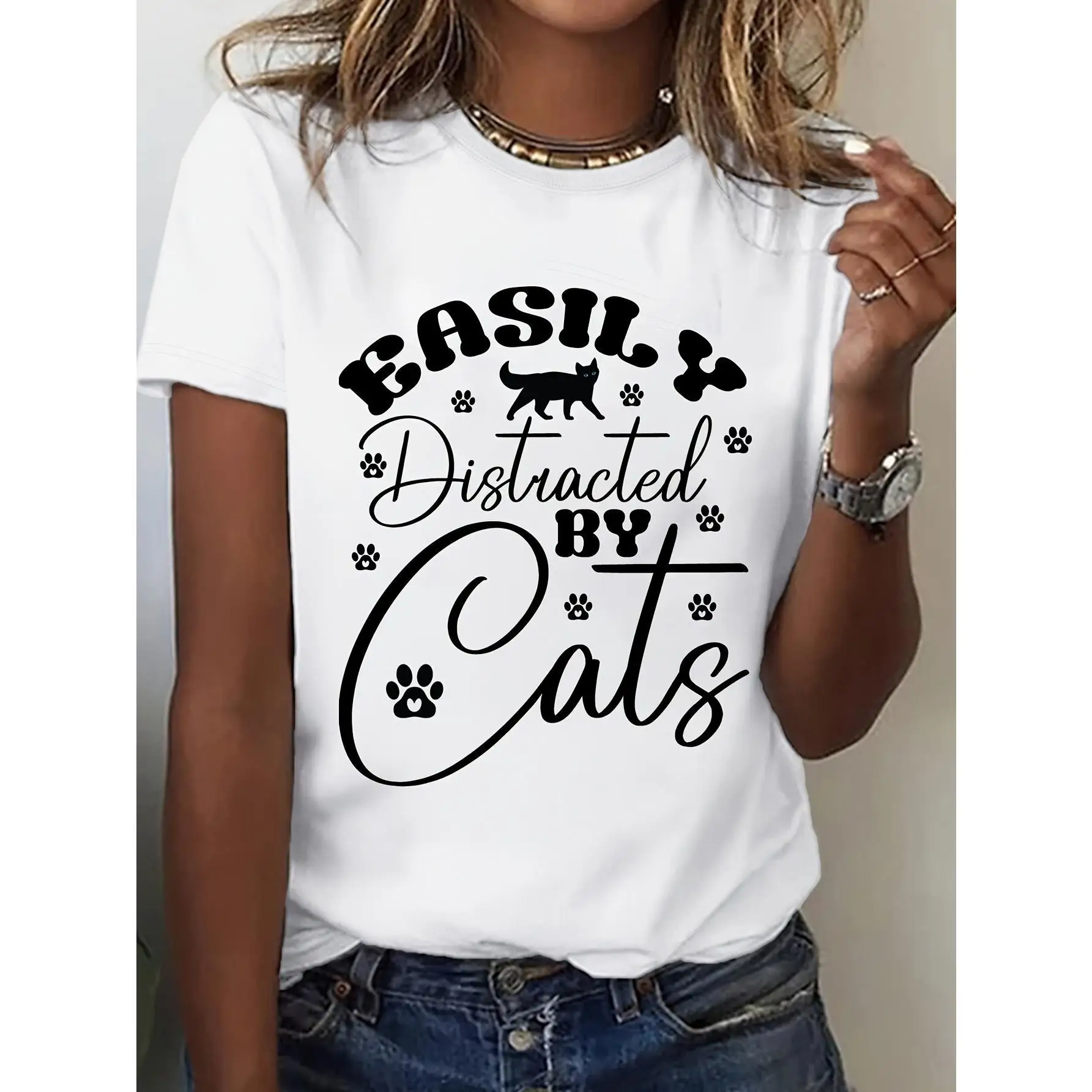 EASILY Distracted By Cats" Women's Soft T-Shirt - Breathable & Comfortable With Creative Cat Print, Short Sleeves, Round Neck
EASILY Distracted By Cats" Women's Soft T-Shirt - Breathable & Comfortable With Creative Cat Print, Short Sleeves, Round Neck