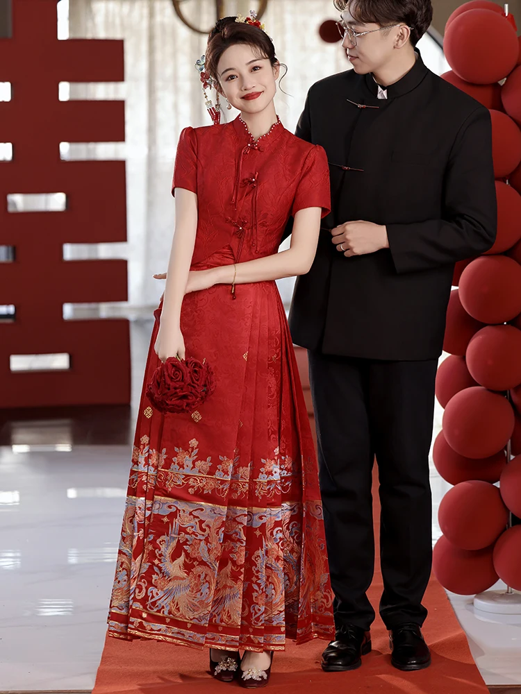Red Wedding Dress Suit Chinese Style Slimming Summer New Bride Gown Set for Wedding And Banquet Celebration
Red Wedding Dress Suit Chinese Style Slimming Summer New Bride Gown Set for Wedding And Banquet Celebration