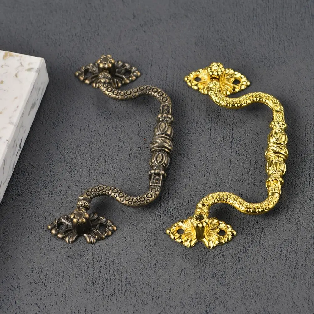 Vintage New Chinese Style Vintage Door Handle Gold Zinc Alloy Cabinet Pull Bronze Classical Cupboard Handle Cupboard
Vintage New Chinese Style Vintage Door Handle Gold Zinc Alloy Cabinet Pull Bronze Classical Cupboard Handle Cupboard