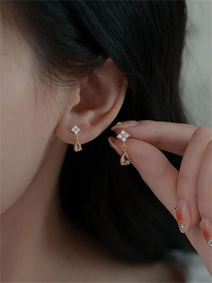 Rhinestone Drop Earrings With Water Drop Pendant For Women
Rhinestone Drop Earrings With Water Drop Pendant For Women