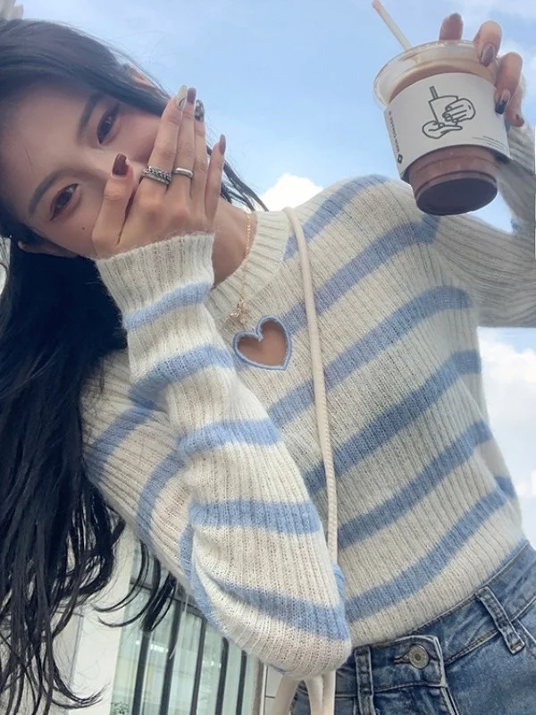 Ele Hollow out Knitted Sweater Women's Early Autumn Design Slim Fit Base irt Top Inner Wear Striped Heart Pattern
Ele Hollow out Knitted Sweater Women's Early Autumn Design Slim Fit Base irt Top Inner Wear Striped Heart Pattern