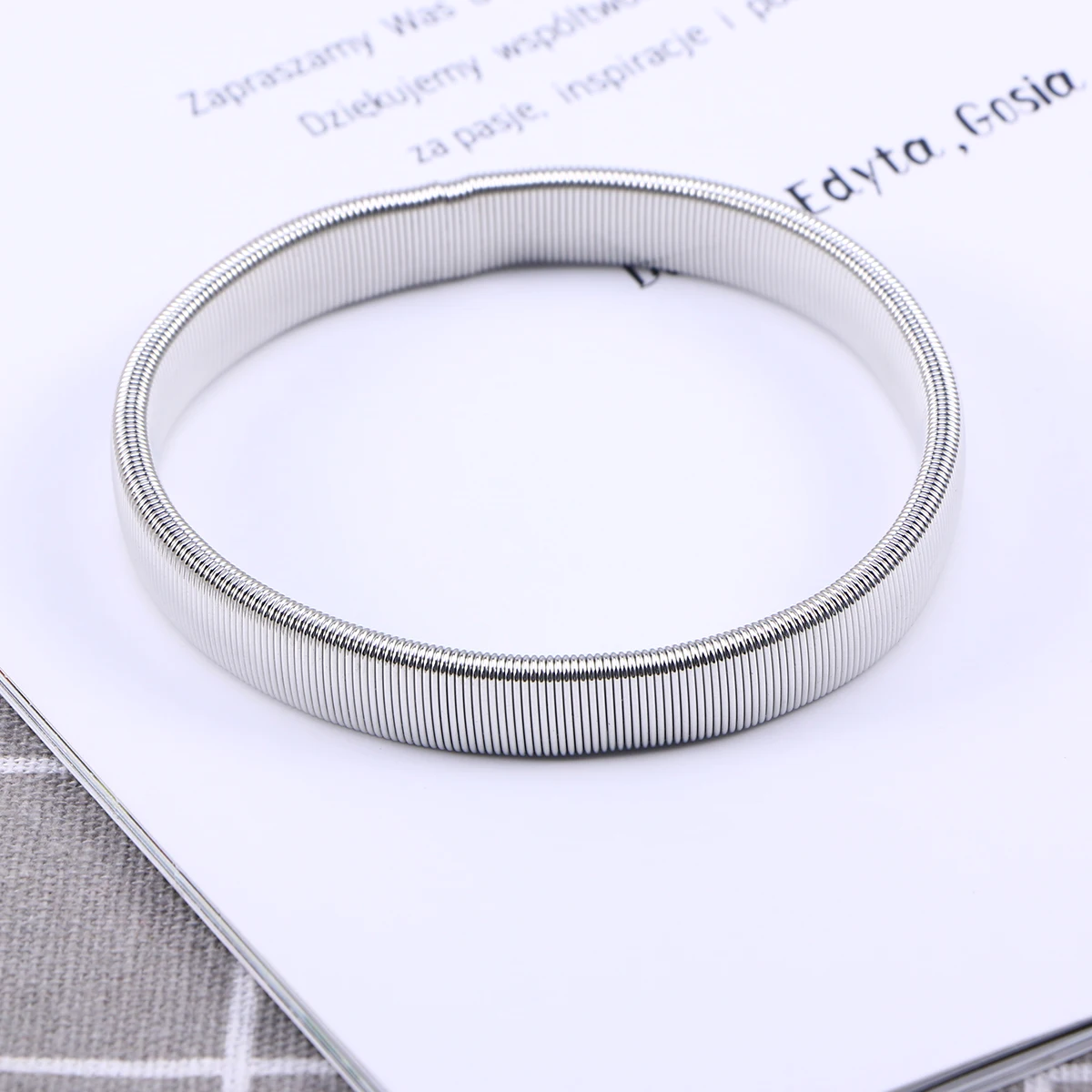 Spring Bracelet Shirt Armband Garter Sleeve Holder White Elastic Steel 27cm Circumference 1cm Width Men Fashion Practical
Spring Bracelet Shirt Armband Garter Sleeve Holder White Elastic Steel 27cm Circumference 1cm Width Men Fashion Practical