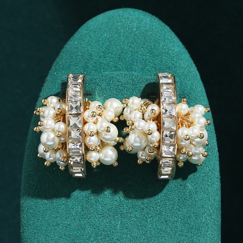Vintage White Crystal Pearl Earrings For Woman Luxury Designer Clip Gold Color Wedding Bridal Accessories Dubai Jewelry 2026 New
Vintage White Crystal Pearl Earrings For Woman Luxury Designer Clip Gold Color Wedding Bridal Accessories Dubai Jewelry 2026 New