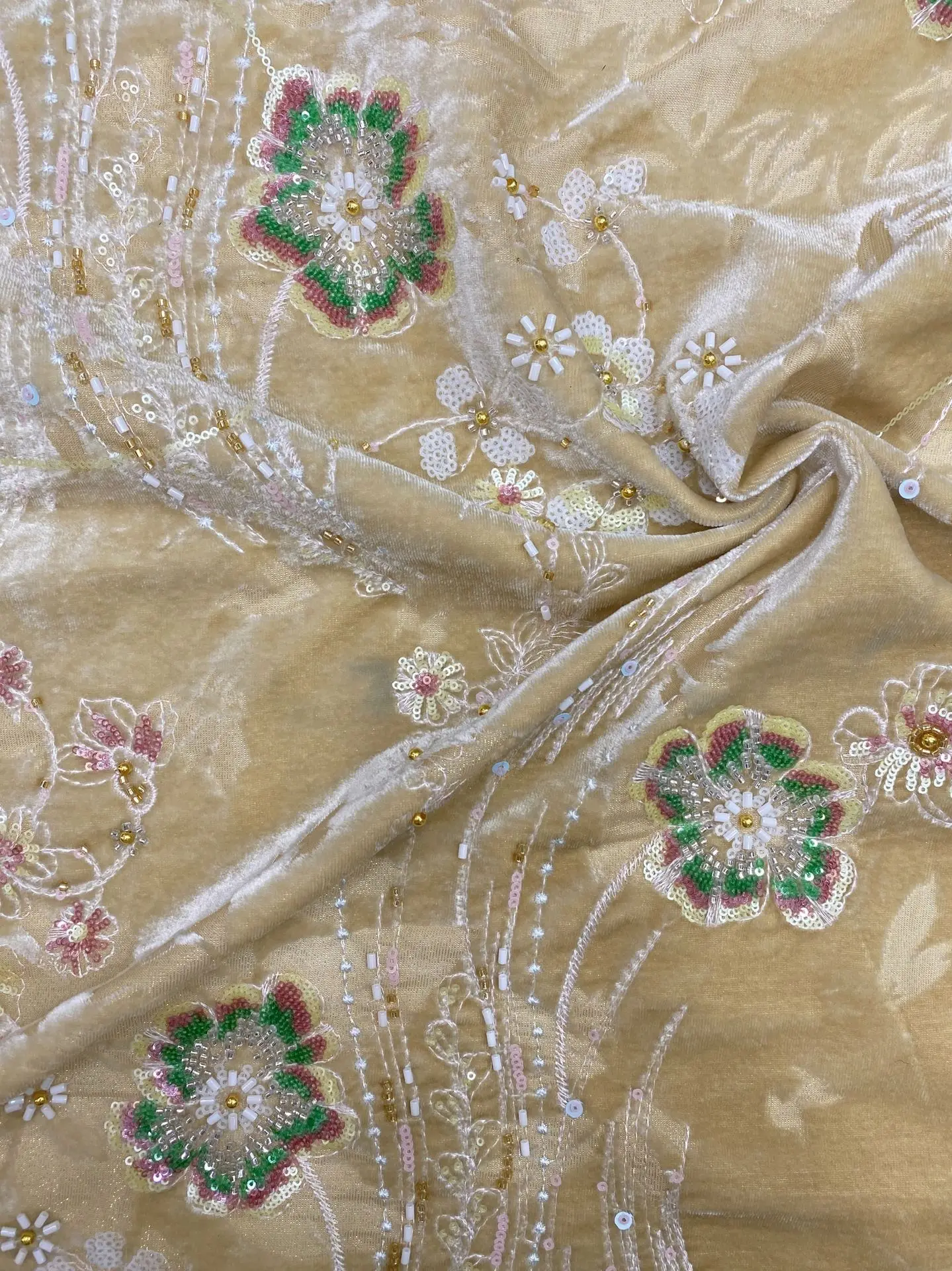 Elegant and luxurious velvet fabric with sequin embroidery and jacquard patterns for dresses, gowns, and beaded fabrics
Elegant and luxurious velvet fabric with sequin embroidery and jacquard patterns for dresses, gowns, and beaded fabrics