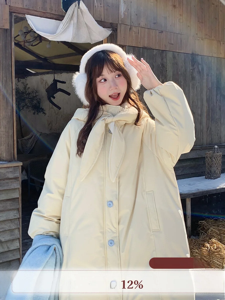 Женская удлиненная утепленная куртка из пуха и пера, белая, теплая верхняя одежда свободного кроя, зимнее пальто в стиле Sweet Sle College Trend
Женская удлиненная утепленная куртка из пуха и пера, белая, теплая верхняя одежда свободного кроя, зимнее пальто в стиле Sweet Sle College Trend