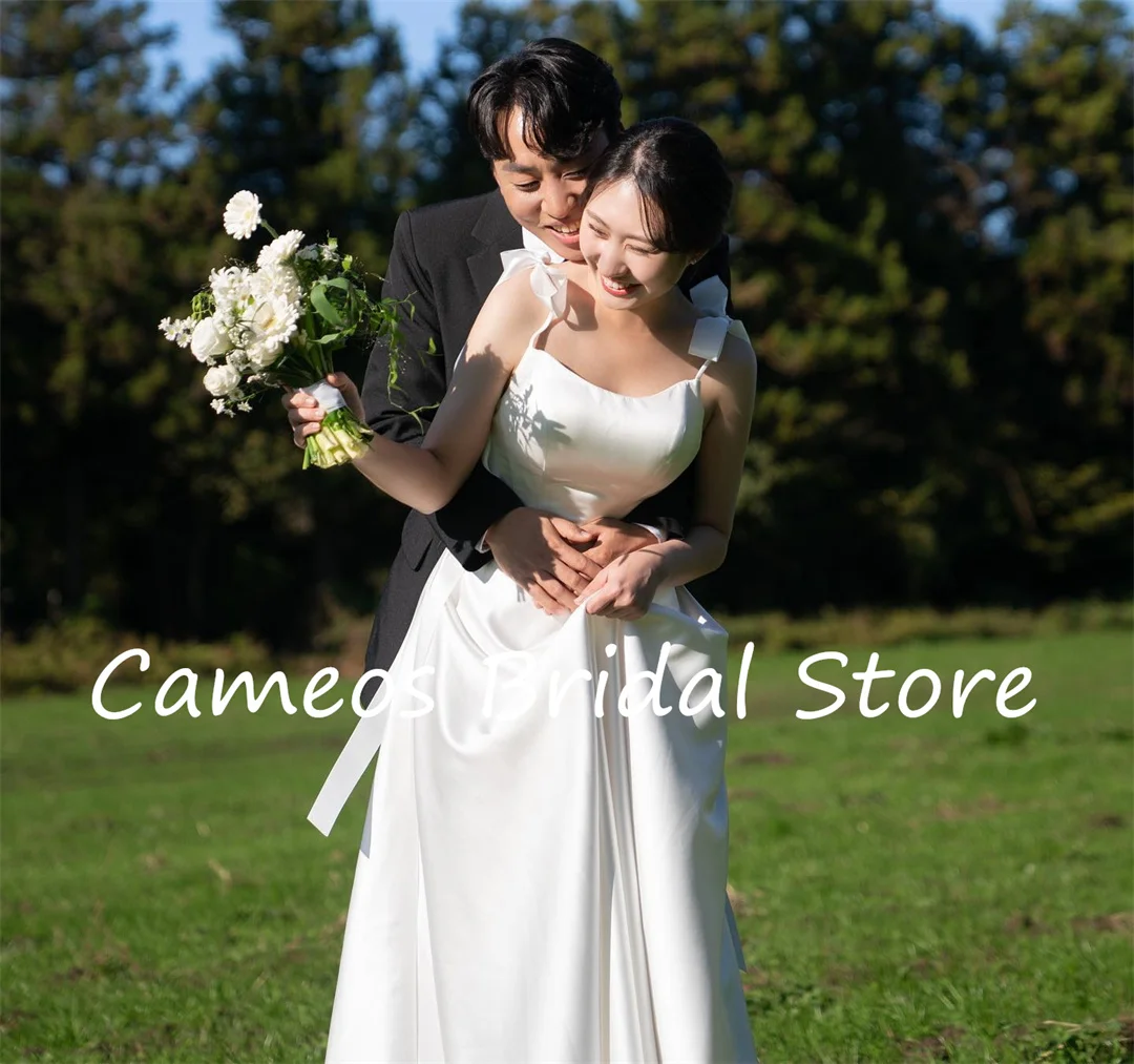 2023 Spaghetti Bow Straps Ivory Korea Bride Dresses 웨딩드레스 Wedding Dress A-Line Satin Ruched Evening Dress Ivory Bridal Gown
2023 Spaghetti Bow Straps Ivory Korea Bride Dresses 웨딩드레스 Wedding Dress A-Line Satin Ruched Evening Dress Ivory Bridal Gown