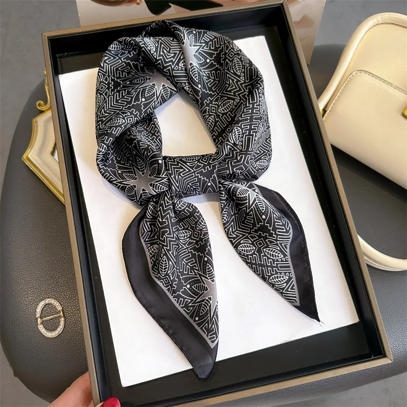 2024 Retro Luxury Fashion 70*70cm Women Elegant Print Silk Square Scarf Soft Hijab Hairband Neckerchief Headband Foulard Ribbon
2024 Retro Luxury Fashion 70*70cm Women Elegant Print Silk Square Scarf Soft Hijab Hairband Neckerchief Headband Foulard Ribbon