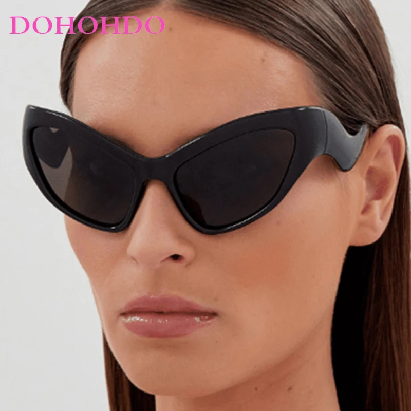 Trendy Luxury Y2K Large Frame Cat Eye Wave Legs Sunglasses Men Women Premium Brand Designer Personality Travel Sunglasses UV400
Trendy Luxury Y2K Large Frame Cat Eye Wave Legs Sunglasses Men Women Premium Brand Designer Personality Travel Sunglasses UV400