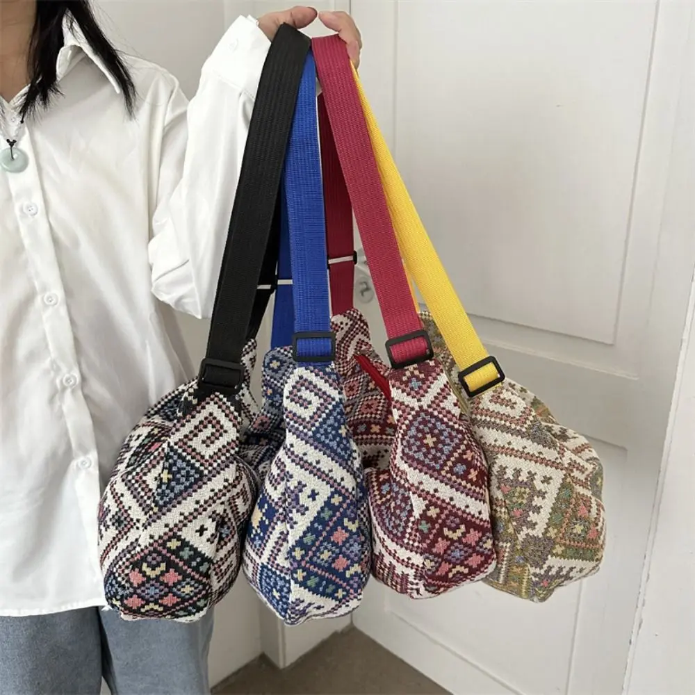 Women Female Large-capacity Shoulder Bags Students Canvas National Style Handbags Underarm Bags Messenger Bag
Women Female Large-capacity Shoulder Bags Students Canvas National Style Handbags Underarm Bags Messenger Bag