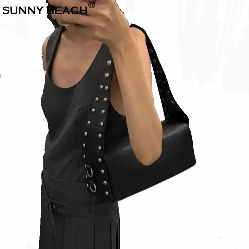 Fashion Rivets Women Shoulder Bags Luxury Designer Casual Flap Bags Brand Retro Boston Long Bags
Fashion Rivets Women Shoulder Bags Luxury Designer Casual Flap Bags Brand Retro Boston Long Bags
