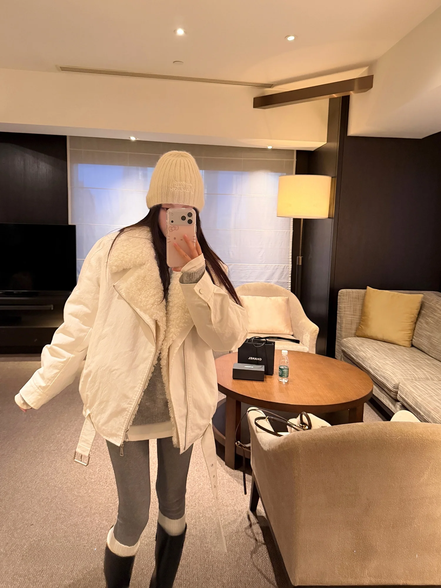 Женская парка свободного кроя из шерстяной смеси с отстегивающимся воротником, рабочая куртка в американском стиле, зимняя верхняя одежда для повседневной носки и поездок на работу
Женская парка свободного кроя из шерстяной смеси с отстегивающимся воротником, рабочая куртка в американском стиле, зимняя верхняя одежда для повседневной носки и поездок на работу