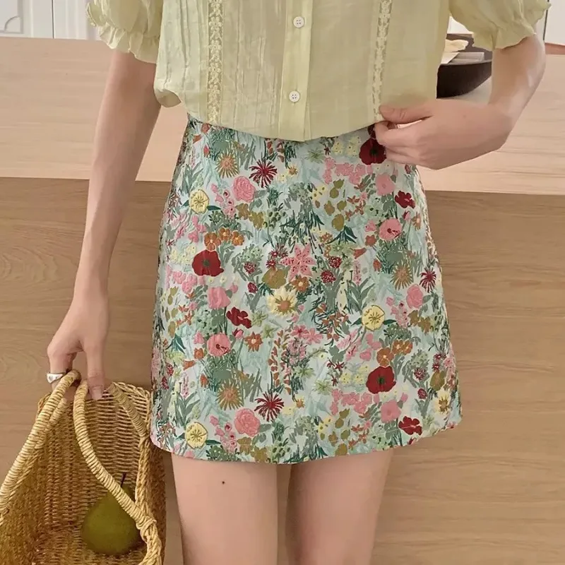 Women's French Vintage Floral Jacquard A-Line Skirt High Waist Slim Fit Mini Skirt
Women's French Vintage Floral Jacquard A-Line Skirt High Waist Slim Fit Mini Skirt