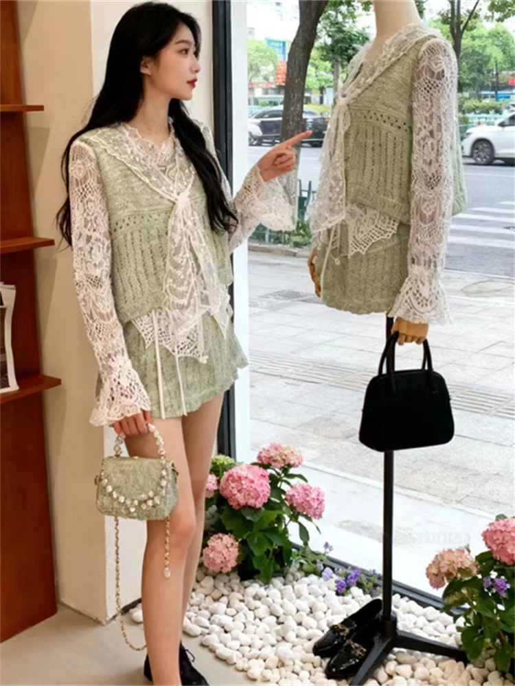 Romantic Style Women's Lace Top And Skirt Set Early Autumn New High Matchability Dress Korean Style Fashion Set
Romantic Style Women's Lace Top And Skirt Set Early Autumn New High Matchability Dress Korean Style Fashion Set