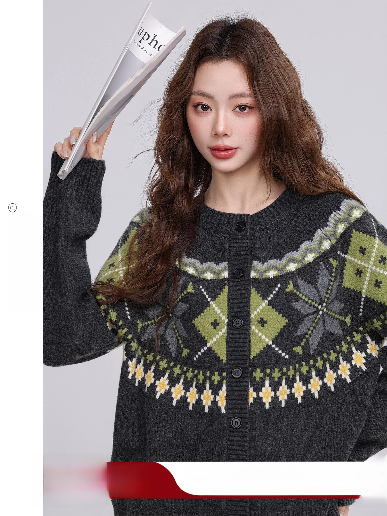 Вязаный кардиган Ay Island, мягкий, удобный, в корейском стиле, с круглым вырезом, длинными рукавами, свободного кроя, женский, весенняя мода, эксклюзивно онлайн
Вязаный кардиган Ay Island, мягкий, удобный, в корейском стиле, с круглым вырезом, длинными рукавами, свободного кроя, женский, весенняя мода, эксклюзивно онлайн