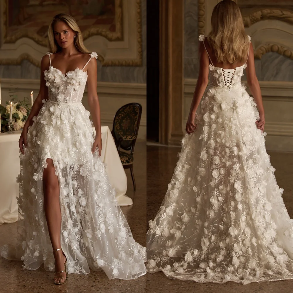 Customized White Tulle Wedding Dress Exquisite Strapless Spaghetti Straps Bridal Party Temperament Lace Up Back Vestido De Novia
Customized White Tulle Wedding Dress Exquisite Strapless Spaghetti Straps Bridal Party Temperament Lace Up Back Vestido De Novia