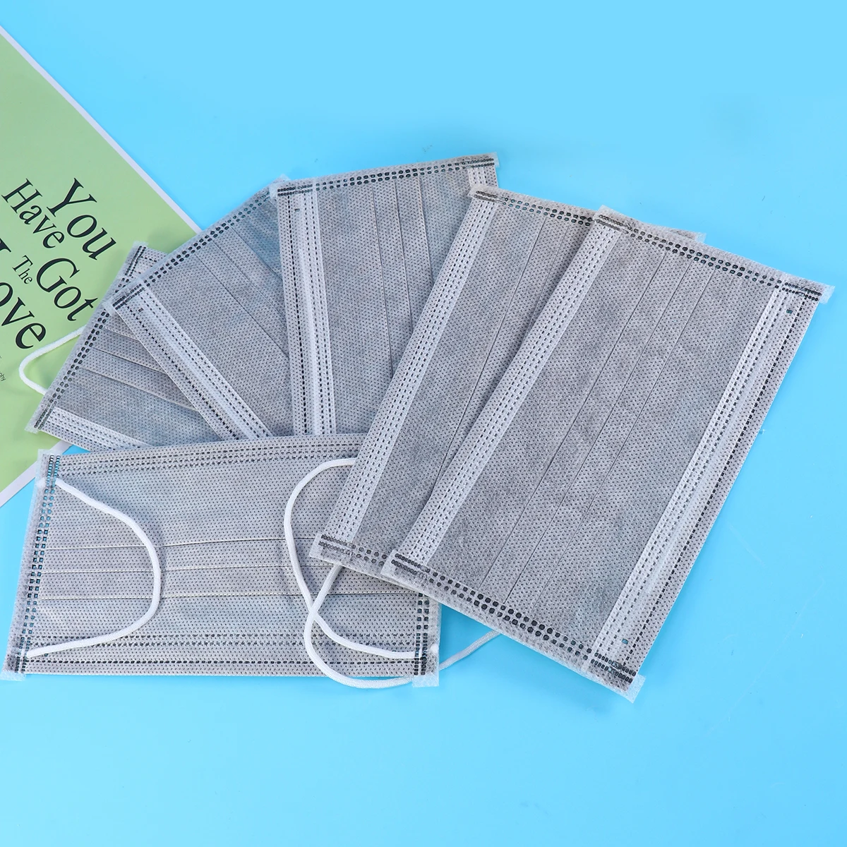 50 шт., маска с активированным углем, нетканая пылезащитная марля, защитная одноразовая, практичная для работы, пешего туризма, на открытом воздухе, для ежедневного использования, предотвращения микробов 
50 шт., маска с активированным углем, нетканая пылезащитная марля, защитная одноразовая, практичная для работы, пешего туризма, на открытом воздухе, для ежедневного использования, предотвращения микробов