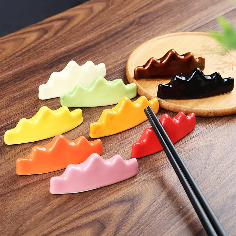 Creative Ceramic Mountain Chopstick Holder Home Kitchen Desktop Decoration Ornaments AccessoriesTableware Chopsticks Holder 2025
Creative Ceramic Mountain Chopstick Holder Home Kitchen Desktop Decoration Ornaments AccessoriesTableware Chopsticks Holder 2025