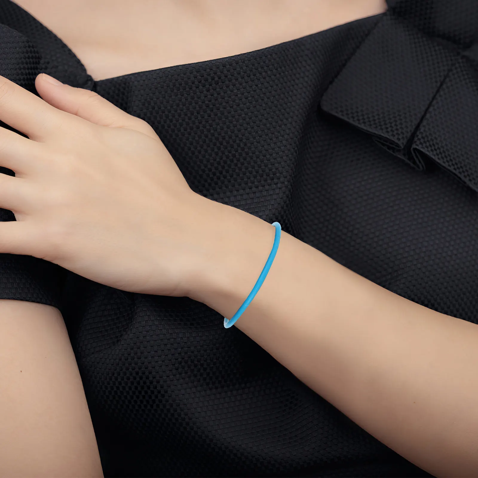 10Pcs Fashion Silicone Jelly Bracelets Stretchy Rubber Wristbands for Kids Adults Party Favors Festival Carnival Fun Accessories
10Pcs Fashion Silicone Jelly Bracelets Stretchy Rubber Wristbands for Kids Adults Party Favors Festival Carnival Fun Accessories