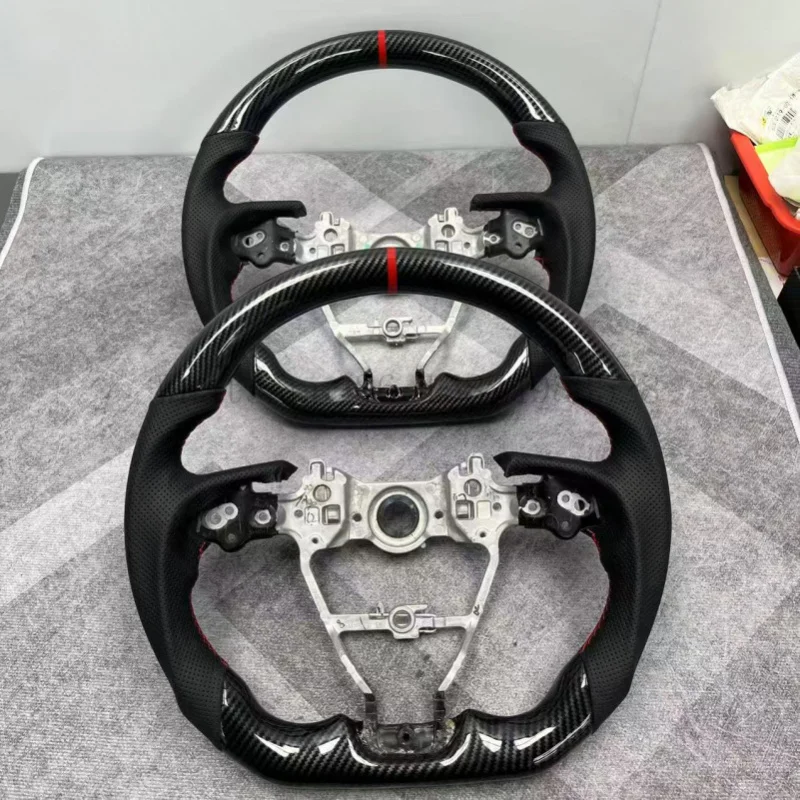 Suitable for the eighth-generation Camry car steering wheel, custom water-transfer carbon fiber steering wheel from the original
Suitable for the eighth-generation Camry car steering wheel, custom water-transfer carbon fiber steering wheel from the original