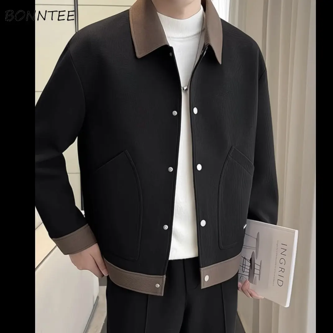Мужские куртки с отложным воротником, модные, в корейском стиле, с панелями, накладными карманами, шикарные, молодежные, весенне-осенние, универсальные, простые
Мужские куртки с отложным воротником, модные, в корейском стиле, с панелями, накладными карманами, шикарные, молодежные, весенне-осенние, универсальные, простые