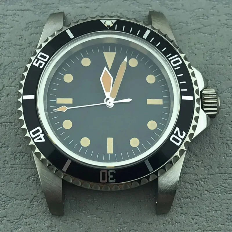 40mm sapphire glass Vintage 316L stainless steel acrylic glass case suitable for NH35 NH36 automatic movement 5Bar waterproof
40mm sapphire glass Vintage 316L stainless steel acrylic glass case suitable for NH35 NH36 automatic movement 5Bar waterproof