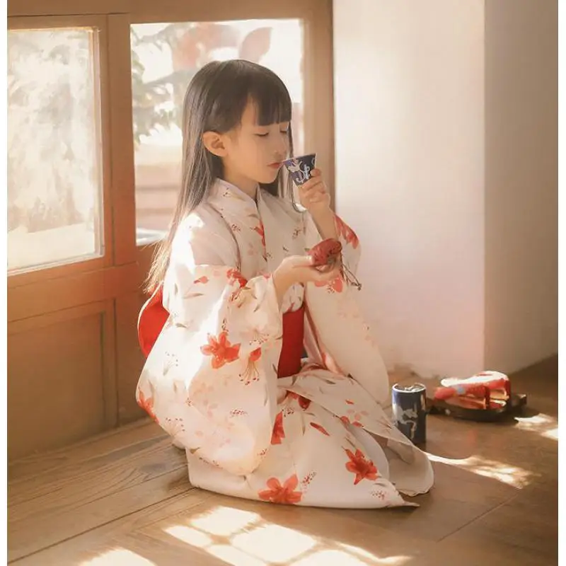 2026 New Japanese Vintage Children Traditional Kimono Robe With Obi Girls Flower Print Yukata Cosplay Stage Performing Dress
2026 New Japanese Vintage Children Traditional Kimono Robe With Obi Girls Flower Print Yukata Cosplay Stage Performing Dress