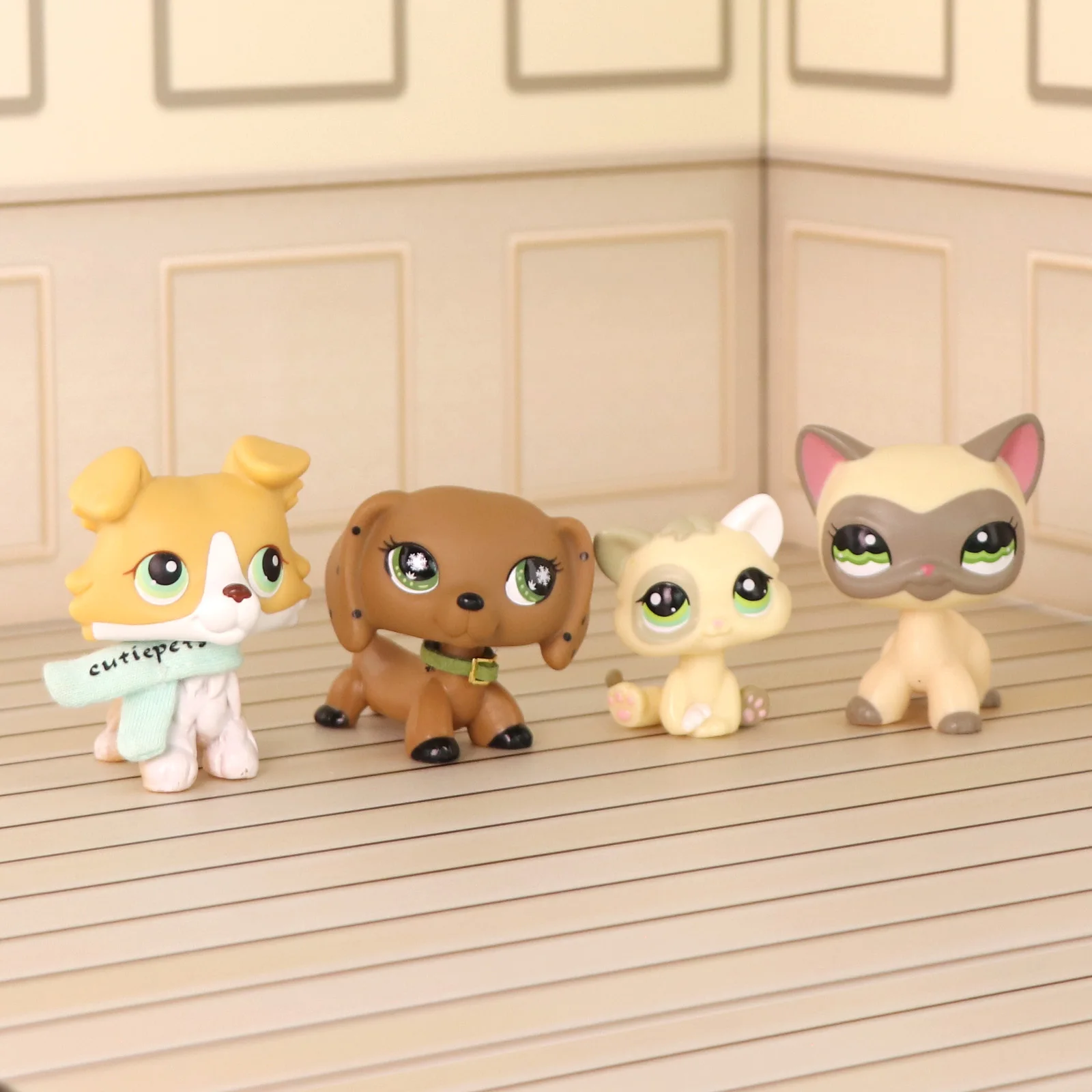 4 pcs Toys Minilpsshop Bobble Head Toys Shorthair Cat #1116 Collie #272 Dachshund No# Kitten #1074 Gifts for Children For lps
4 pcs Toys Minilpsshop Bobble Head Toys Shorthair Cat #1116 Collie #272 Dachshund No# Kitten #1074 Gifts for Children For lps