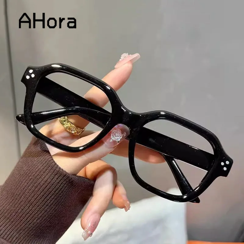 Ahora Retro Flat Light Glasses Frame Anti-blue Light Blocking Glasses for Women Men Transparent Eyeglass Frame Finished
Ahora Retro Flat Light Glasses Frame Anti-blue Light Blocking Glasses for Women Men Transparent Eyeglass Frame Finished