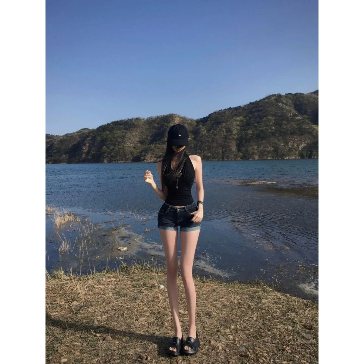 Low Waist American Style Denim Shorts Women Summer New Slimming Sexy Trendy Hot Pants Casual Pure Color Cotton Blend Shorts
Low Waist American Style Denim Shorts Women Summer New Slimming Sexy Trendy Hot Pants Casual Pure Color Cotton Blend Shorts