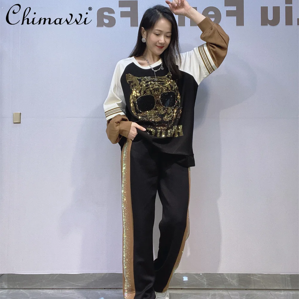 Fashion Round Neck Long Sleeve Top Pant Oversized Women Set Heavy Rhinestone Patchwork Color Casual Sportswear Two-Piece Set
Fashion Round Neck Long Sleeve Top Pant Oversized Women Set Heavy Rhinestone Patchwork Color Casual Sportswear Two-Piece Set