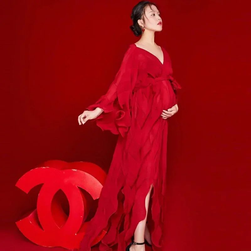 Женский реквизит для фотосессии, элегантные красные платья для беременных с v-образным вырезом, модное платье для беременных, одежда для студийной съемки, реквизит для фотосессии
Женский реквизит для фотосессии, элегантные красные платья для беременных с v-образным вырезом, модное платье для беременных, одежда для студийной съемки, реквизит для фотосессии