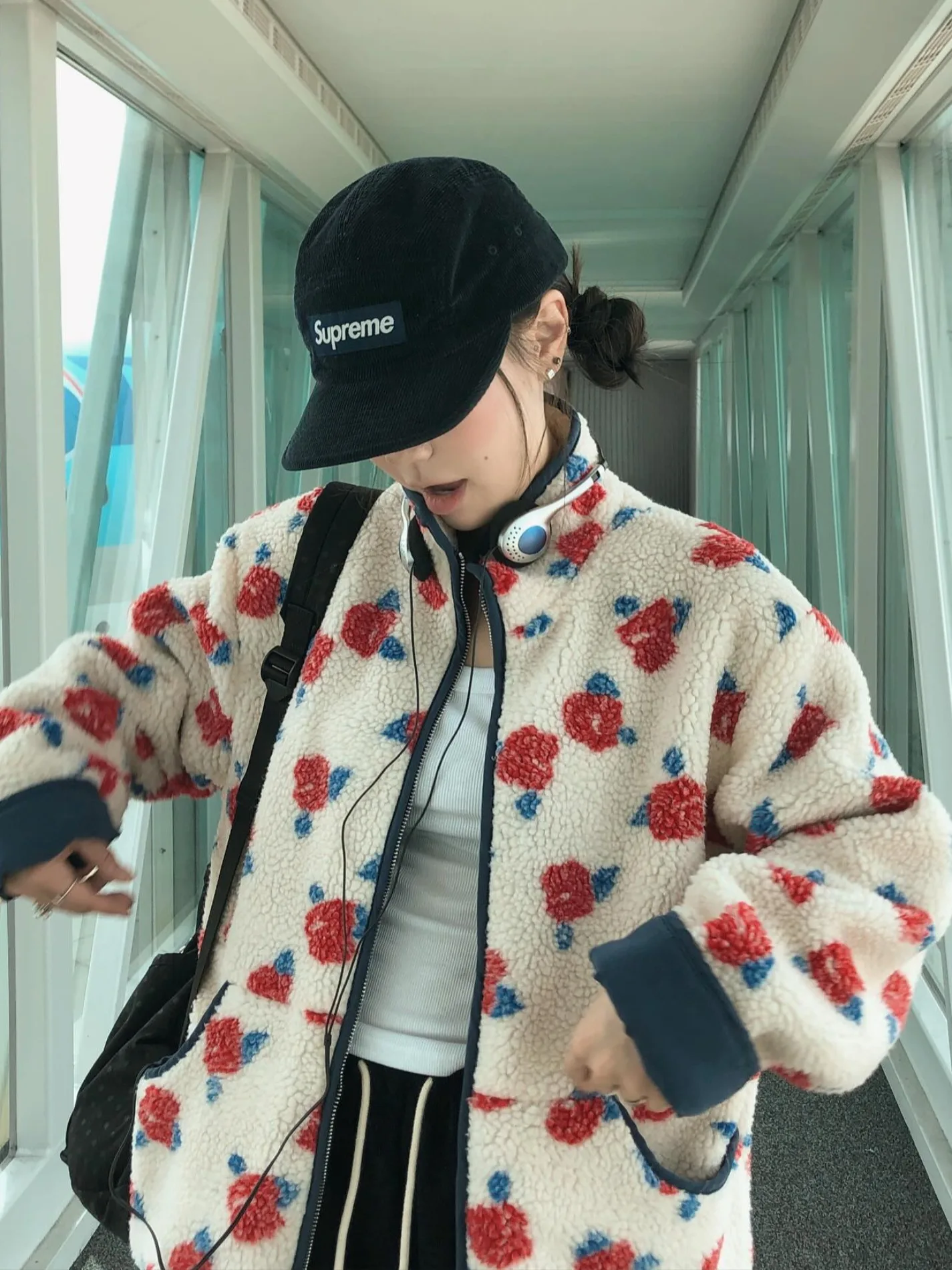 Retro Sli Color Blo Rose Print Stand Collar Lamb Velvet Jaet Women's Winter New Sle ket Loose Top Commute Sle
Retro Sli Color Blo Rose Print Stand Collar Lamb Velvet Jaet Women's Winter New Sle ket Loose Top Commute Sle