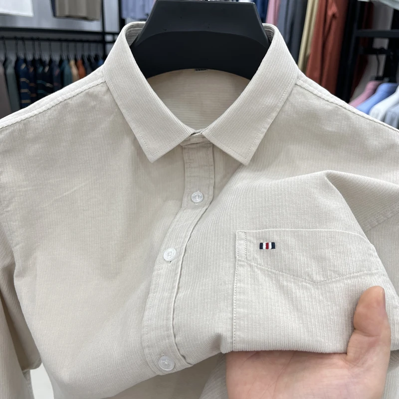 100Cotton Luxury Brand Men's Shirt Spring Solid Pocket Embroid Long Sleeve Base Shirt Business Casual Exquisite Trend Menswear
100Cotton Luxury Brand Men's Shirt Spring Solid Pocket Embroid Long Sleeve Base Shirt Business Casual Exquisite Trend Menswear