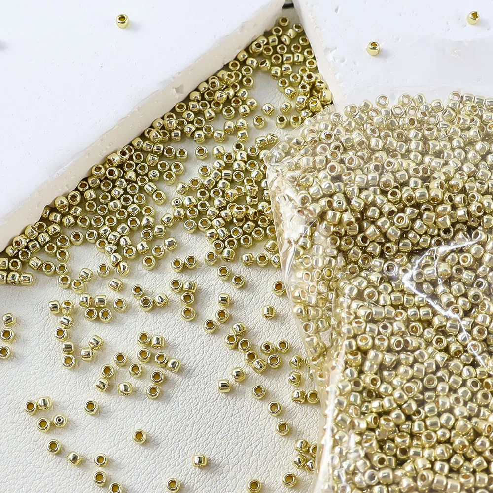 Japanese imported TOHO450g 11/0PF series round beads jewelry accessories for all kinds of DIY hand authors who need a large batc
Japanese imported TOHO450g 11/0PF series round beads jewelry accessories for all kinds of DIY hand authors who need a large batc