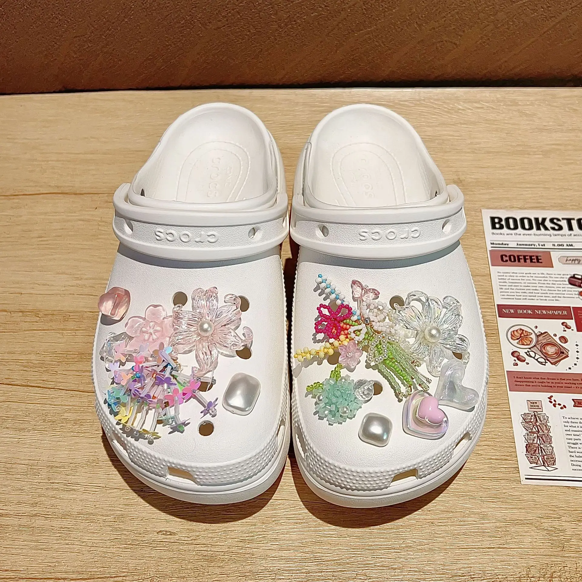Summer New Dopamine Beaded Shoe Charms Handmade DIY Shoe Buckles Accessories for Croc Clogs Decoration
Summer New Dopamine Beaded Shoe Charms Handmade DIY Shoe Buckles Accessories for Croc Clogs Decoration