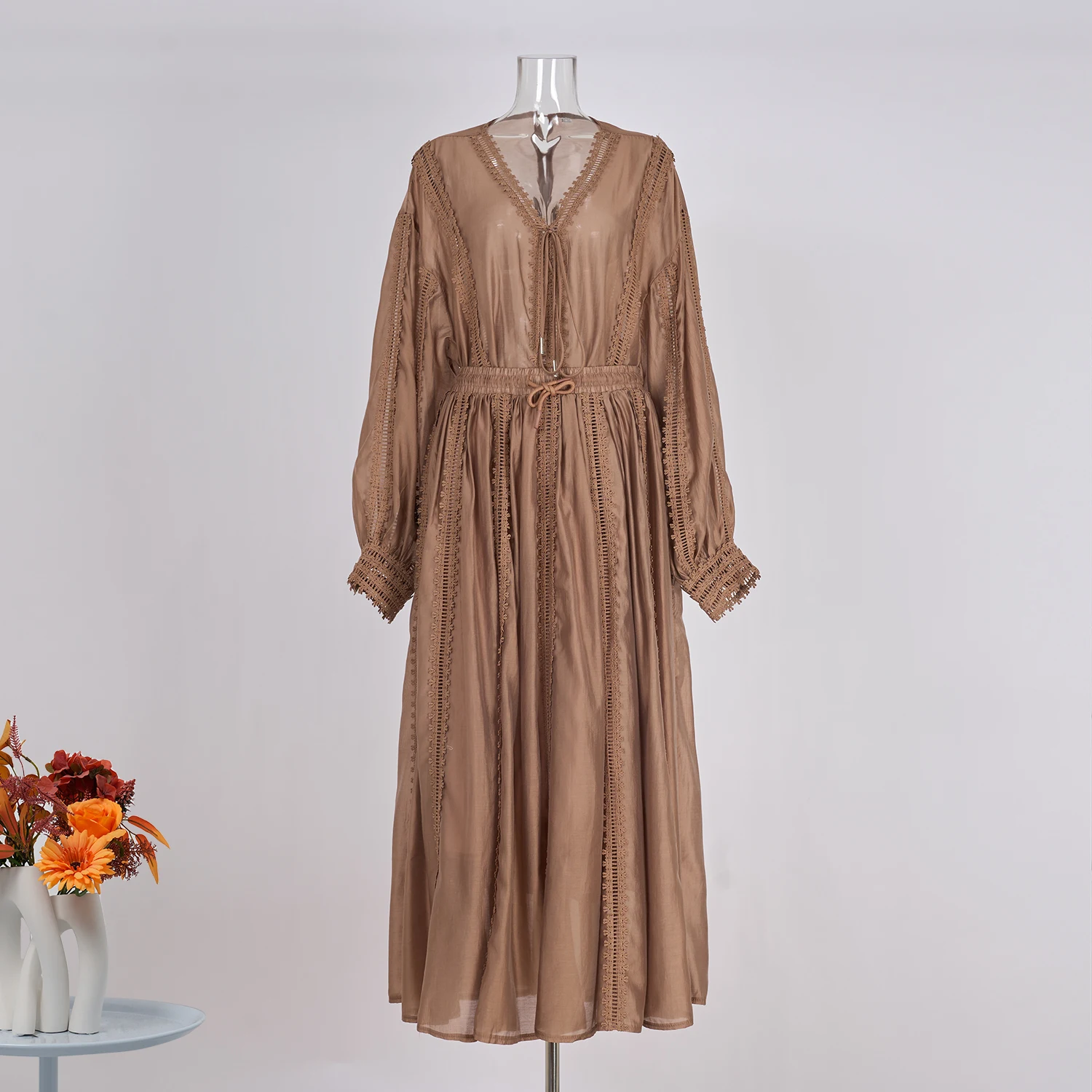 Elegant Hollow Out Maxi Dress 2 Piece Sets Women Big Size Lantern Sleeve Embroidery Shirts + Long Skirts Suits Luxury Outfits
Elegant Hollow Out Maxi Dress 2 Piece Sets Women Big Size Lantern Sleeve Embroidery Shirts + Long Skirts Suits Luxury Outfits