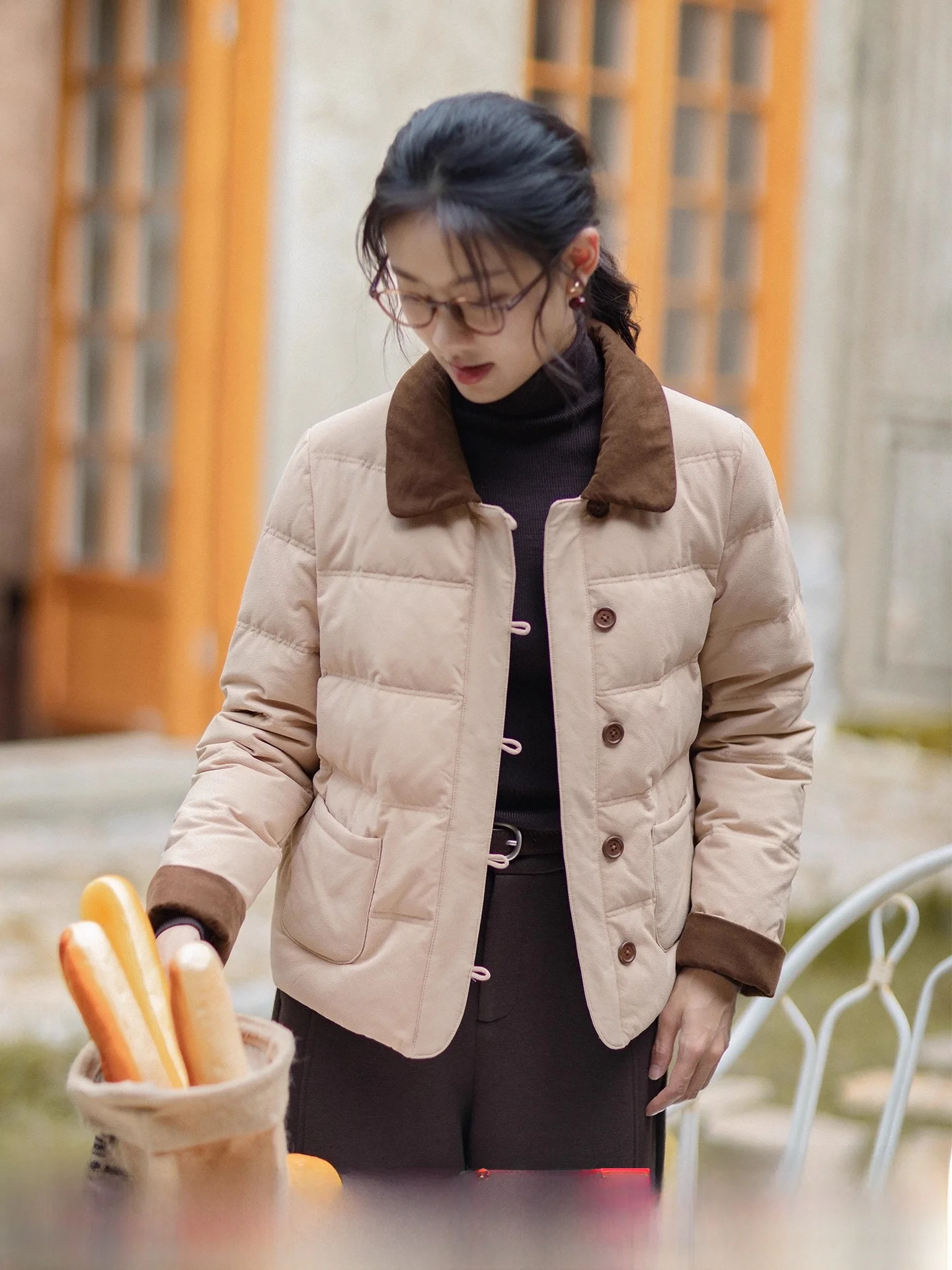 Женская теплая пуховая куртка цвета хаки для повседневной носки, зимняя новинка, красная, в стиле Remembrance, модная.
Женская теплая пуховая куртка цвета хаки для повседневной носки, зимняя новинка, красная, в стиле Remembrance, модная.