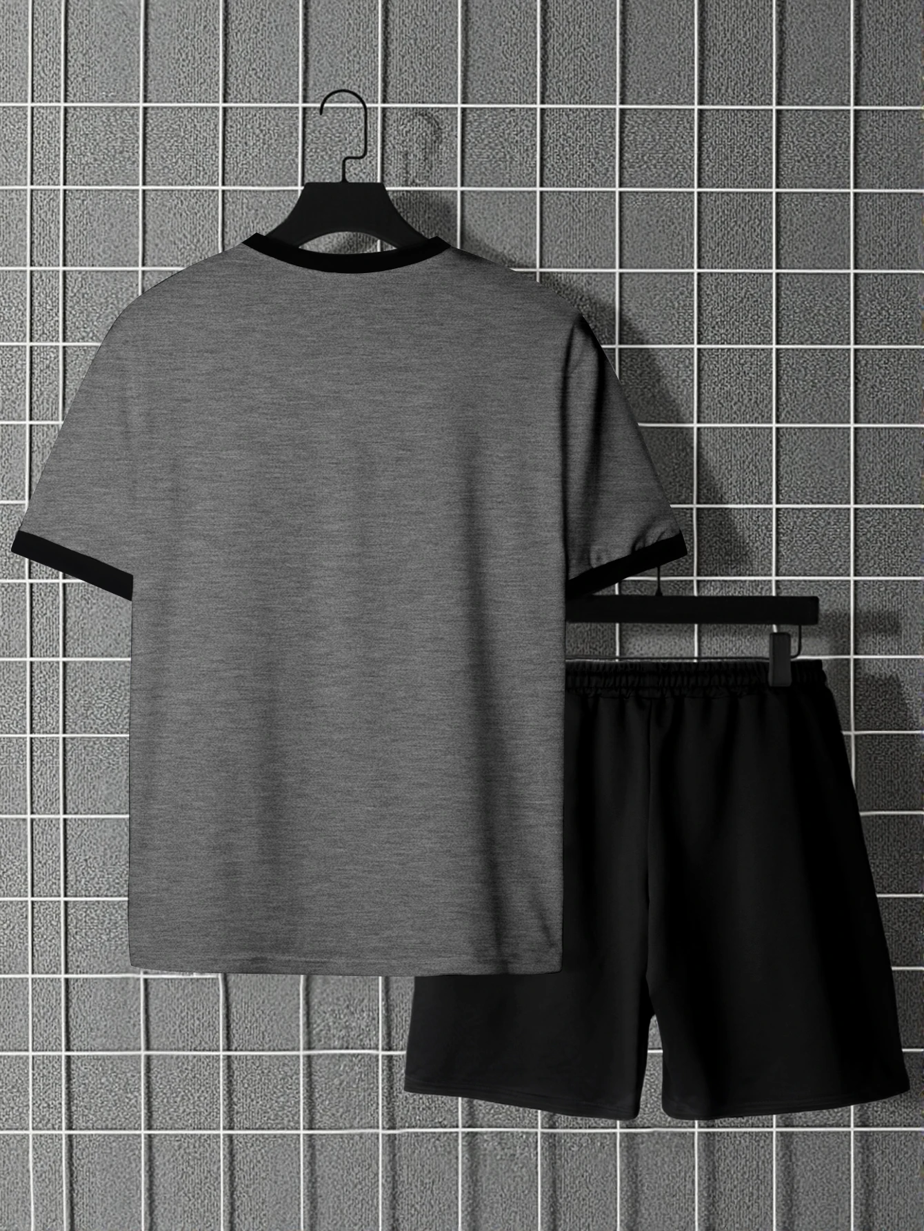 Summer New Men's Casual round Neck Short Sleeve Sport T-shirt And Shorts Pure Color Set Breathable Comfortable Fashionable
Summer New Men's Casual round Neck Short Sleeve Sport T-shirt And Shorts Pure Color Set Breathable Comfortable Fashionable