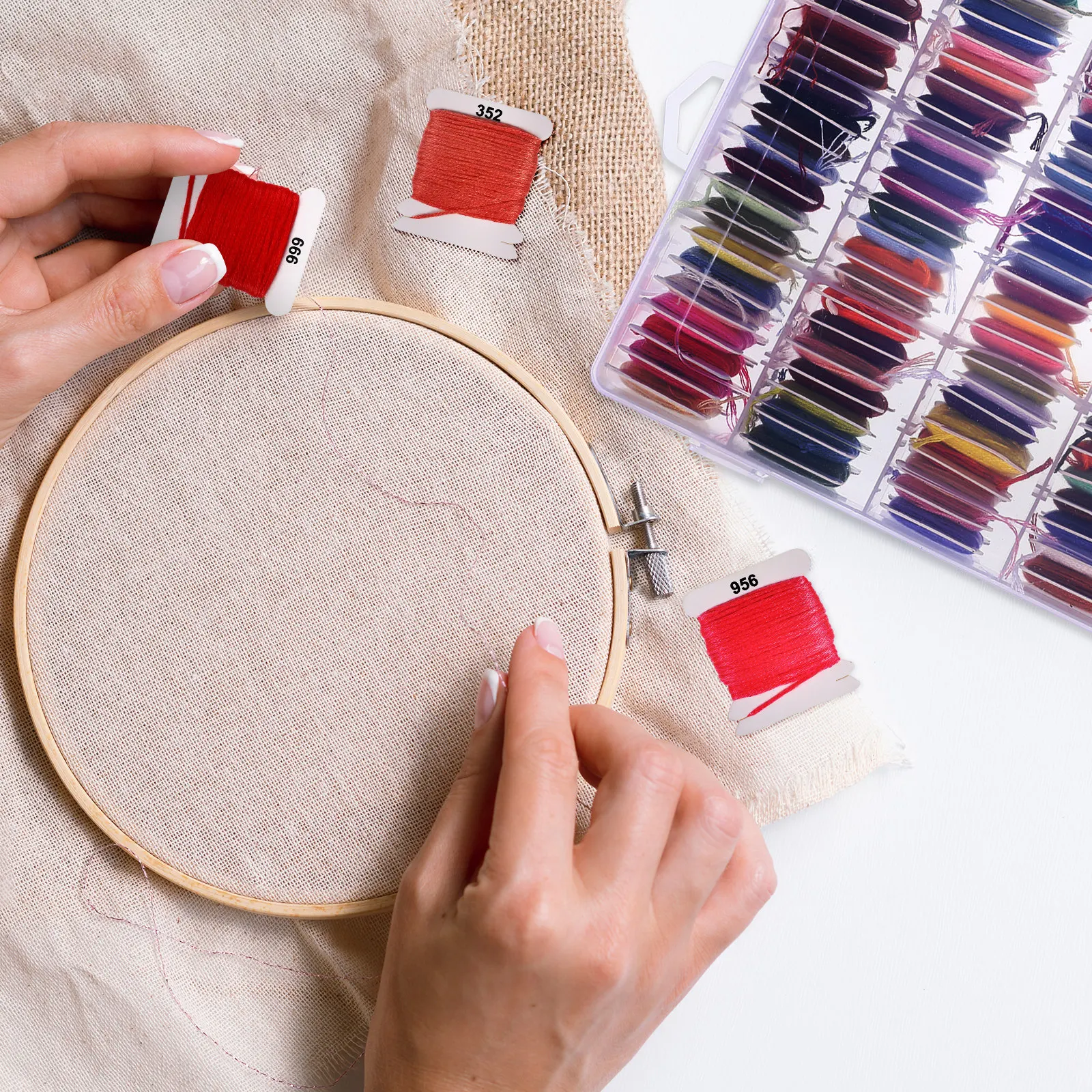 120 Skeins Embroidery Thread Box Set Bright Cotton Cross Stitch Strings Craft Yarn for Bracelets Friendship Bracelet Floss
120 Skeins Embroidery Thread Box Set Bright Cotton Cross Stitch Strings Craft Yarn for Bracelets Friendship Bracelet Floss