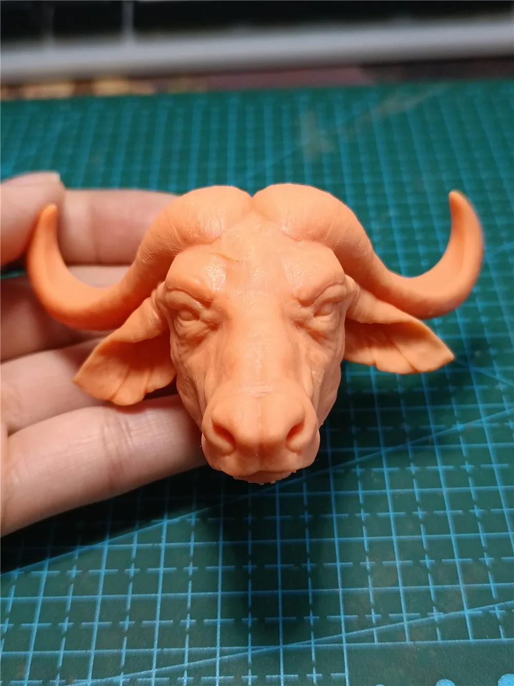 Dolls Unpainted 1/6 Scale Buffalo Head Sculpt Model For 12 inch Action Figure Dolls Painting Exercise No.129
Dolls Unpainted 1/6 Scale Buffalo Head Sculpt Model For 12 inch Action Figure Dolls Painting Exercise No.129