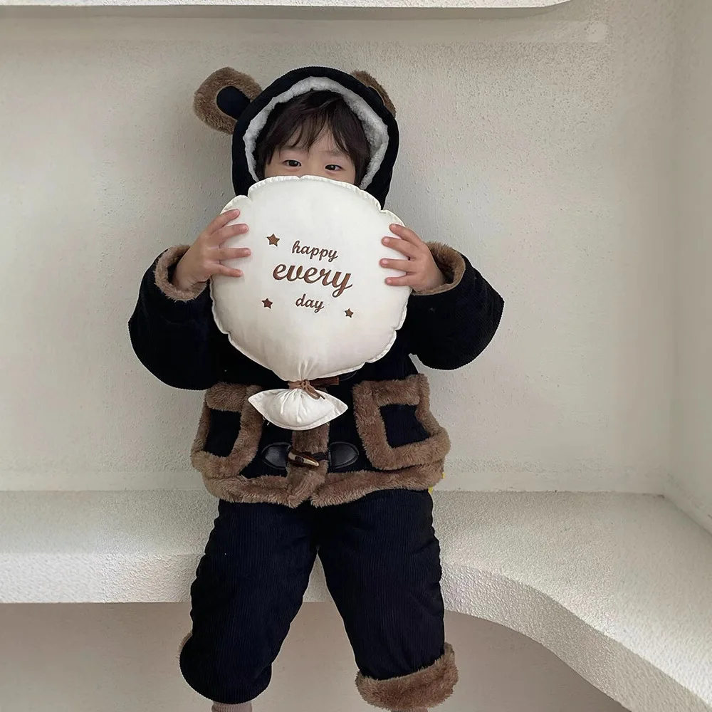 Girls Suit 2024 Autumn New Childrens Wear Korean Style Baby Girl Plus Plush and Thick Cute Cartoon Home Wear Two-piece Casual
Girls Suit 2024 Autumn New Childrens Wear Korean Style Baby Girl Plus Plush and Thick Cute Cartoon Home Wear Two-piece Casual