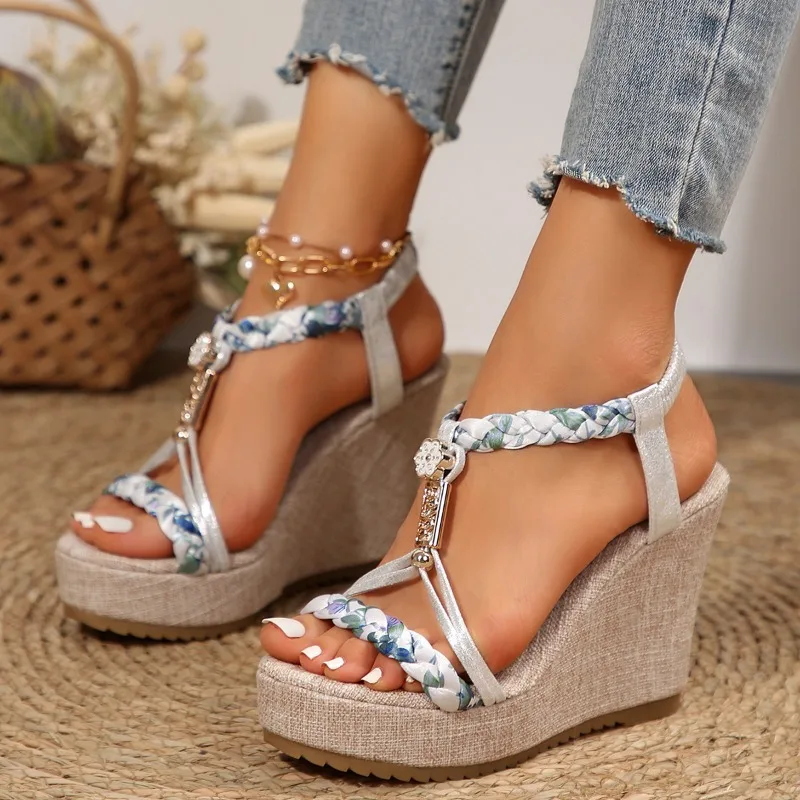 Women Wedge Sandals Summer 2025 Braided Band Platform Gladiator Sandals Woman Thick Bottom Beach Shoes Women
Women Wedge Sandals Summer 2025 Braided Band Platform Gladiator Sandals Woman Thick Bottom Beach Shoes Women