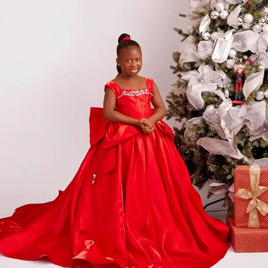 Red Girls Birthday Party Dresses Crystal Flower Girl Dress for Wedding Litter Princess Kids Gowns for Photoshoot Customized
Red Girls Birthday Party Dresses Crystal Flower Girl Dress for Wedding Litter Princess Kids Gowns for Photoshoot Customized