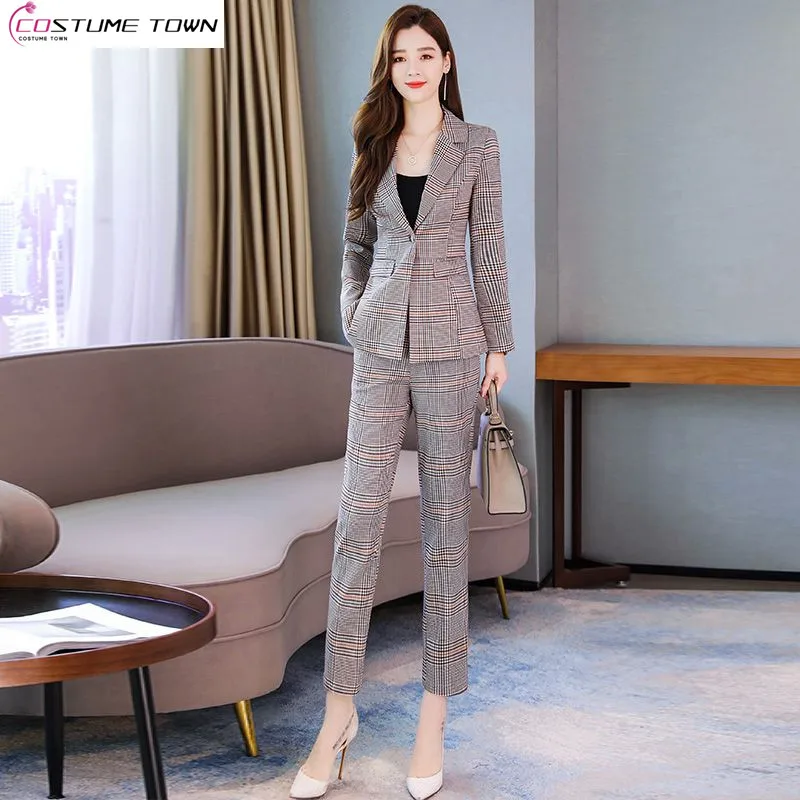 Spring and Summer Women's Suit 2023 New Korean Version Western-style Slim Plaid Coat Two-piece Set of Age Reducing Casual Pants
Spring and Summer Women's Suit 2023 New Korean Version Western-style Slim Plaid Coat Two-piece Set of Age Reducing Casual Pants